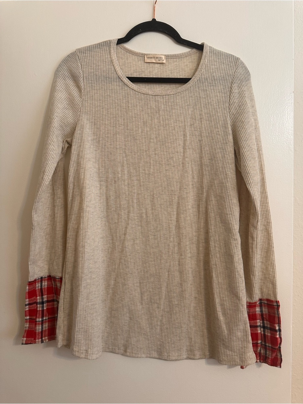 twenty second Cream Ribbed Long-Sleeve Top with Red Plaid Cuffs